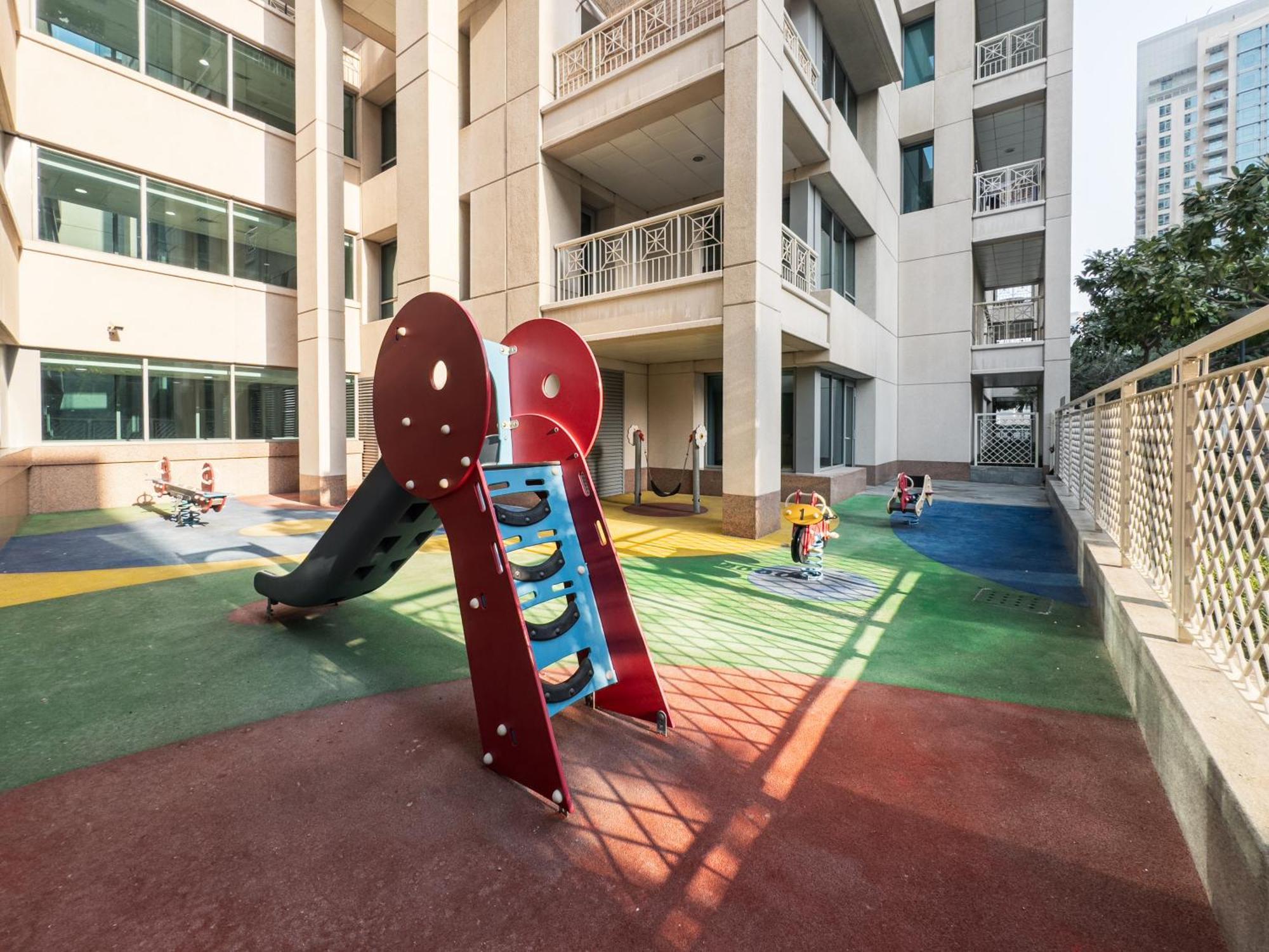 The Boulevard Luxury Near Burj Khalifa Apartment
